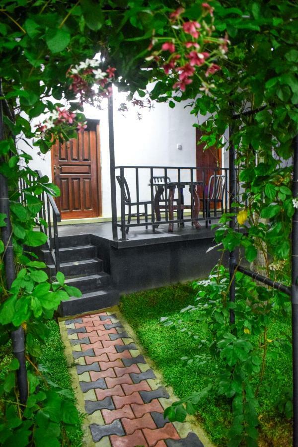 Lion Resort Polonnaruwa Eksteriør billede